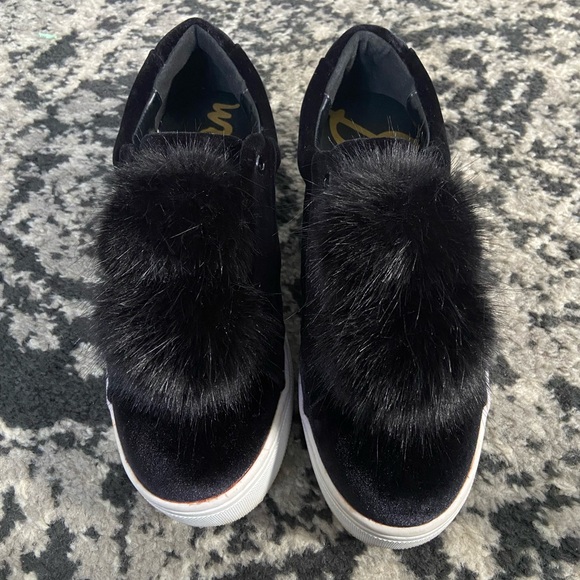 Sam Edelman Leya Pompom Sneakers - Picture 3 of 6